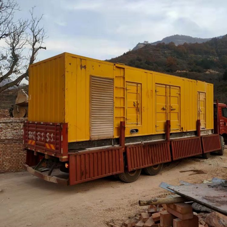 宋洛乡200kW 发电机组在带电阻性负载时，输出功率会受到哪些因素的影响？