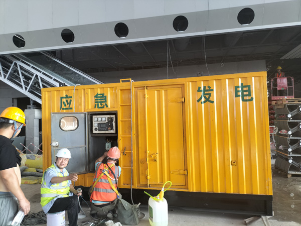 宋洛乡怎样判断空气滤清器是否需要更换？